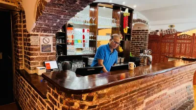 restaurace everest interier003